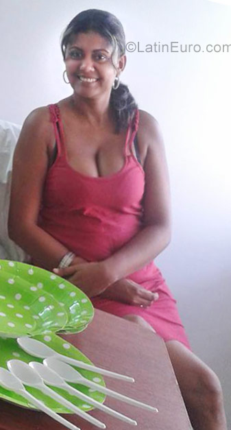 Date this young Colombia girl Odalis from Bucaramanga CO21558