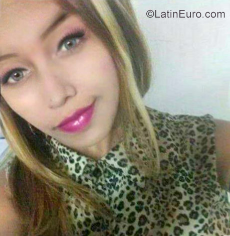 Date this good-looking Colombia girl YULIETH from Barranquilla CO21559