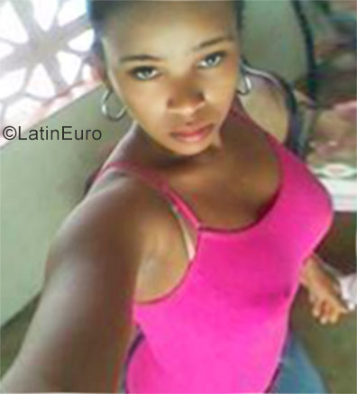 Date this stunning Dominican Republic girl Ive from Bonao DO28853