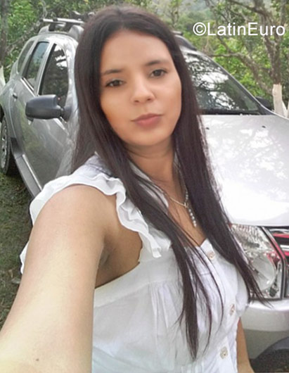 Date this pretty Colombia girl Marly from Bucaramanga CO21612