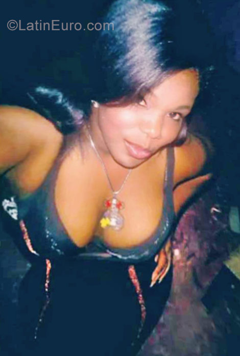 Date this sensual Dominican Republic girl Candy from Santo Domingo DO29058