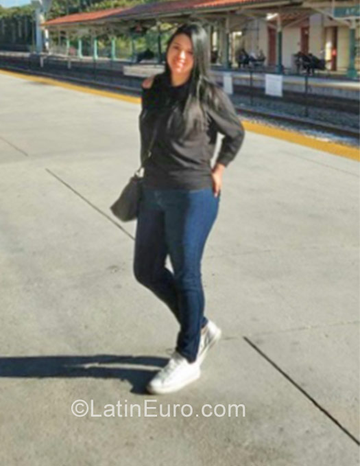 Date this exotic Colombia girl Adriana from Bogota CO22039