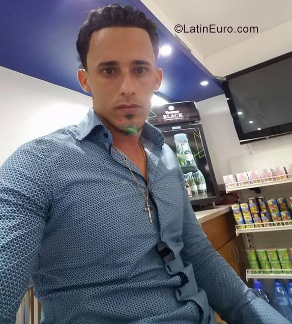 Date this sultry Dominican Republic man Jesus from Moca DO29287