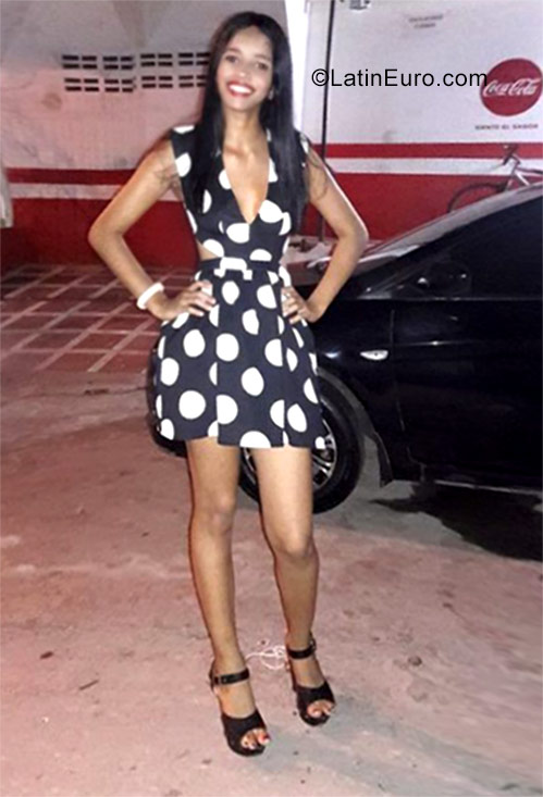 Date this georgeous Colombia girl Kelly from Barranquilla CO23314