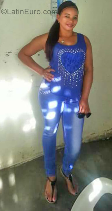 Date this georgeous Dominican Republic girl Katherine from Santo Domingo DO29404