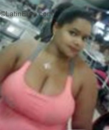 Date this gorgeous Dominican Republic girl Genesi from Santiago De Los Caballeros DO29507