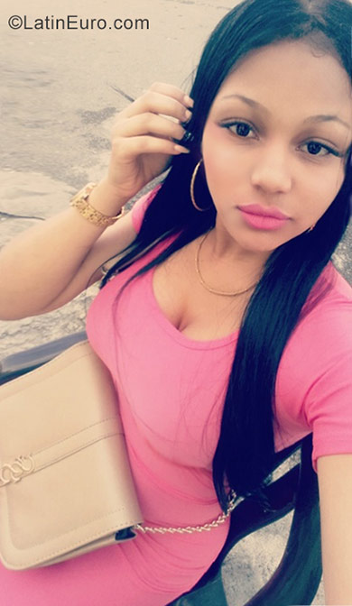 Date this exotic Dominican Republic girl Marlin from Santo Domingo DO29699