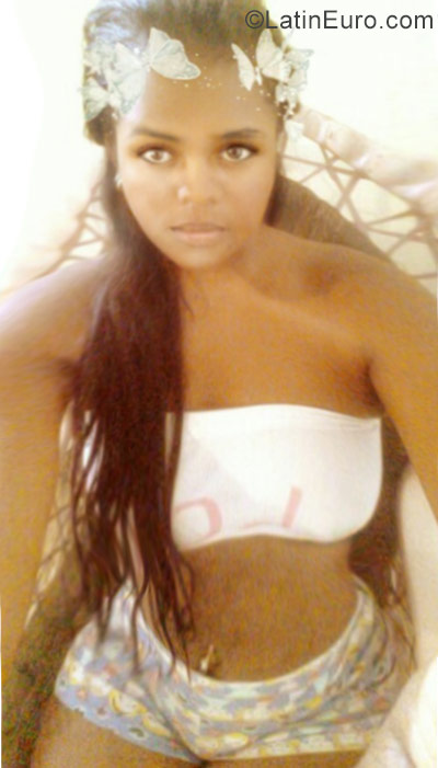 Date this georgeous Dominican Republic girl Rosa from Santo Domingo DO29730