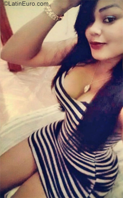 Date this delightful Dominican Republic girl Virginia from San Cristobal DO30006