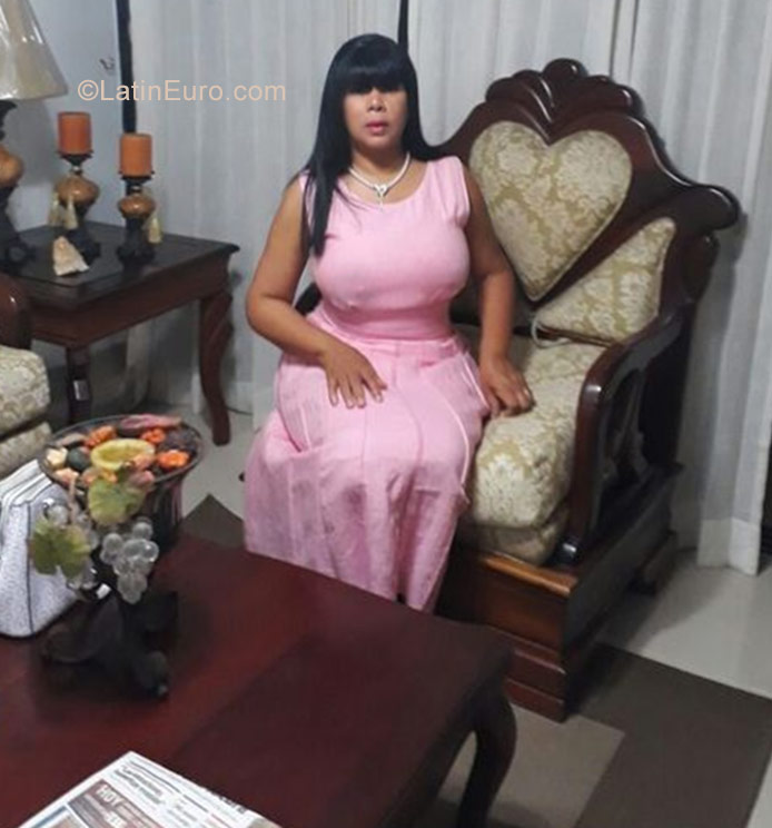 Date this georgeous Dominican Republic girl Martha from Santo Domingo DO30041