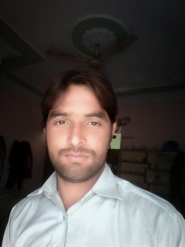 Date this attractive Pakistan man Shahzad from Multan PK120