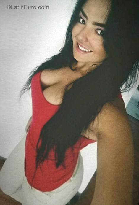 Date this nice looking Colombia girl Alejandra from Ibague CO22264