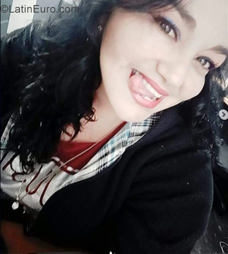 Date this funny Colombia girl Diana from Bogota CO22290