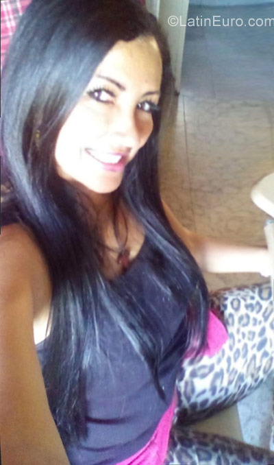 Date this happy Colombia girl Sandra from Cali CO22301