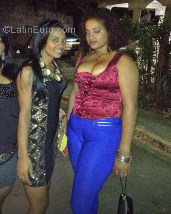 Date this charming Dominican Republic girl Elva from Santo Domingo DO30281