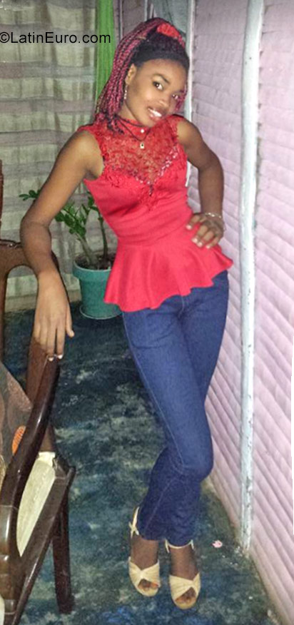 Date this passionate Dominican Republic girl Maritza from Santo Domingo DO30336