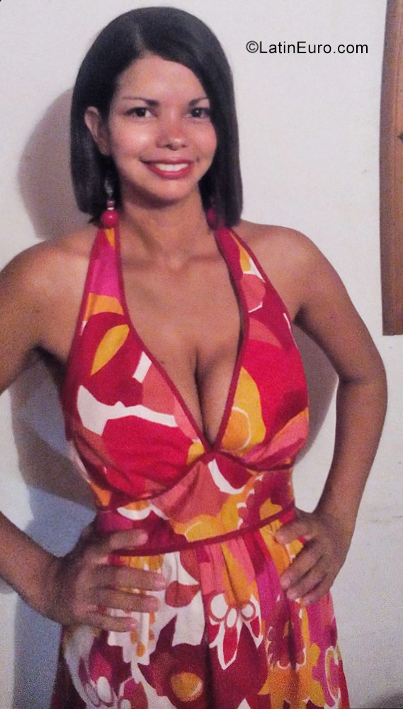 Date this gorgeous Venezuela girl Mari from Cumana VE959