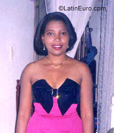 Date this good-looking Dominican Republic girl Marisela from Santiago DO30391