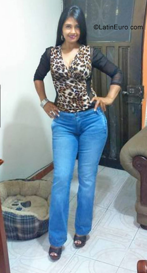 Date this exotic Colombia girl Adriana from Popayan CO22522