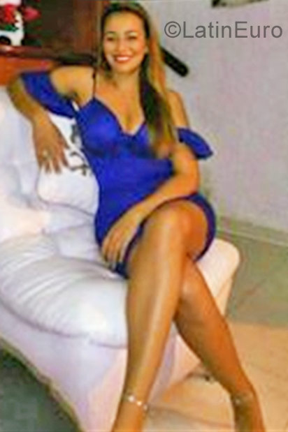 Date this passionate Colombia girl Leidy from Bucaramanga CO22593