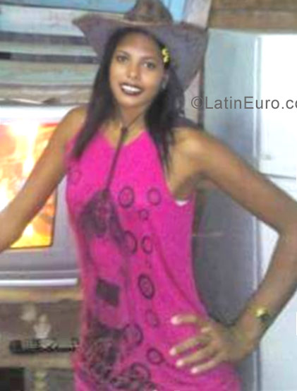 Date this hot Cuba girl Lourdes from Santiago de Cuba CU138