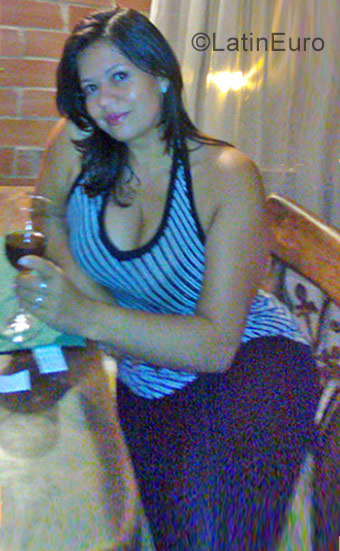 Date this georgeous Colombia girl Martha from Bogota CO22635