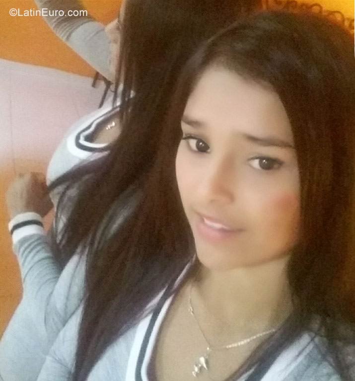 Date this passionate Colombia girl Liseth from SANTA ROSA DE CABAL CO22682