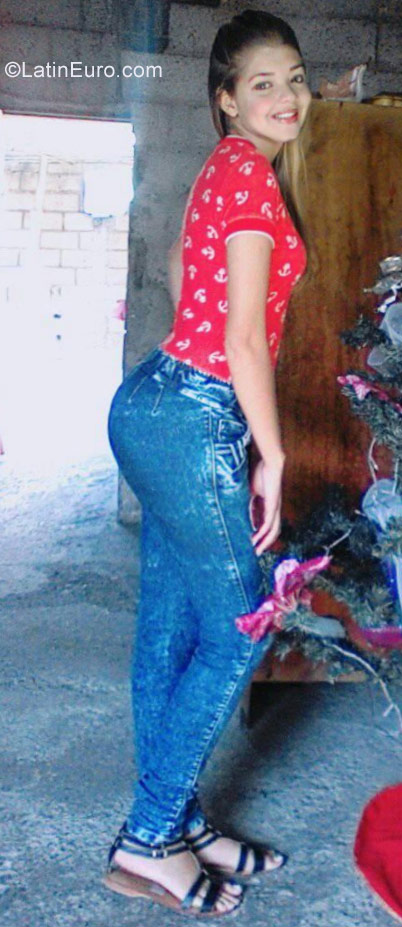 Date this delightful Venezuela girl Graylimar from Barquisimeto VE1063