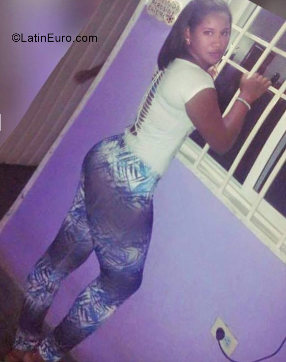 Date this young Venezuela girl Oriany from Cumana VE1116