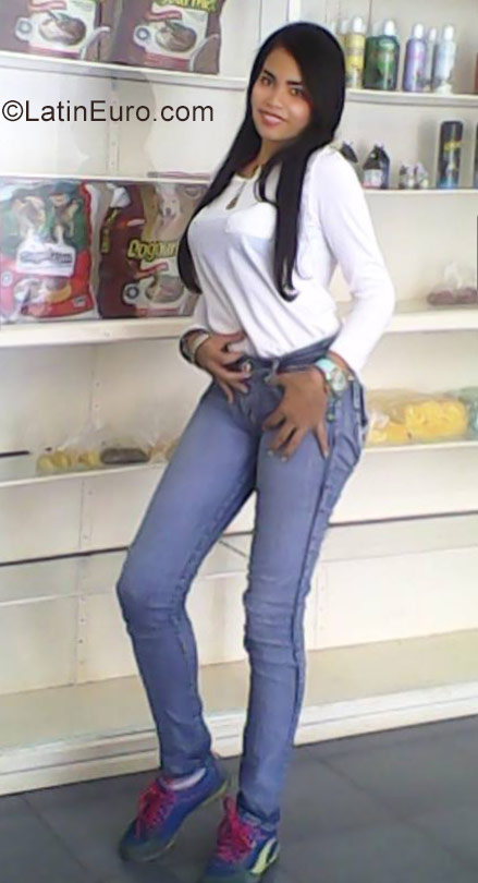 Date this hot Venezuela girl Rody from Anaco VE1229
