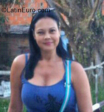 Date this pretty Colombia girl Yaneth from Medellin CO23065