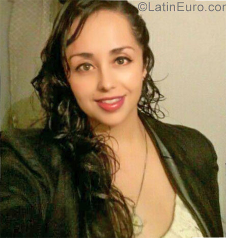 Date this charming Colombia girl Angel from Bogota CO23111