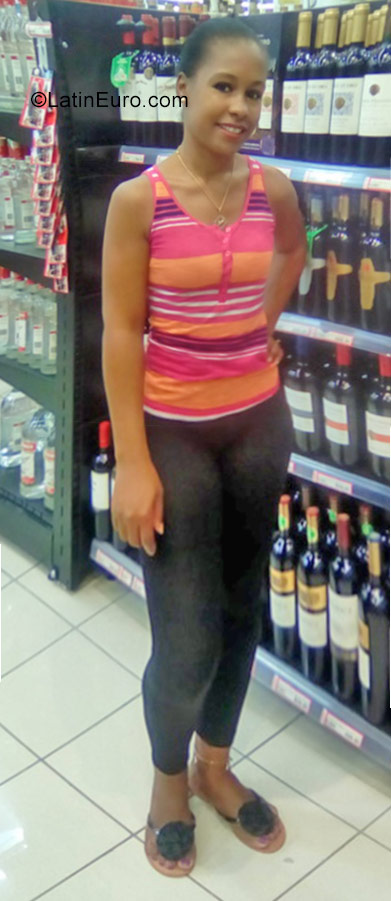 Date this georgeous Dominican Republic girl Carmen from Puerto Plata DO31206