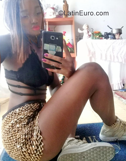 Date this tall Colombia girl Morelia from Tulua CO23143