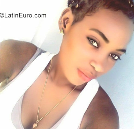 Date this delightful Dominican Republic girl Wejany from Higuey DO31234