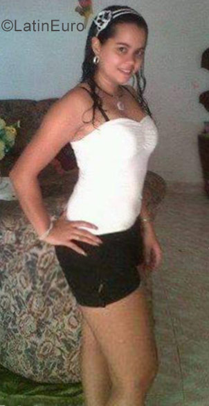 Date this attractive Venezuela girl Rilianyis from Carupano VE1281
