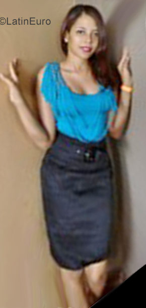 Date this delightful Dominican Republic girl Sarah from Santo Domingo DO31485