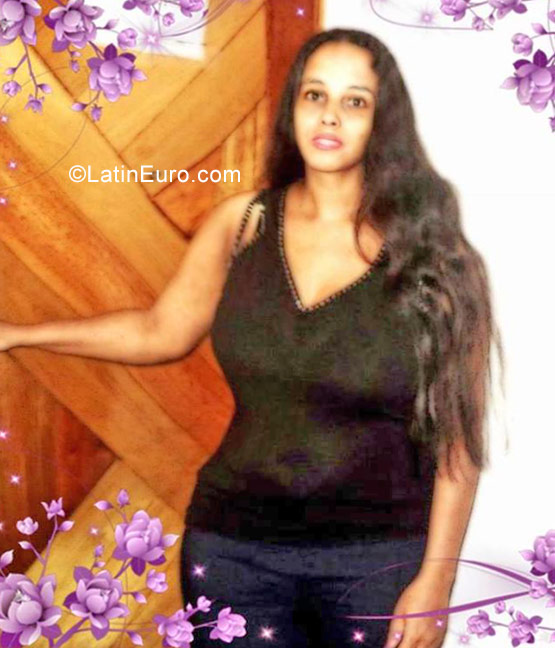 Date this sensual Brazil girl Marcia from Sao Paulo BR10450