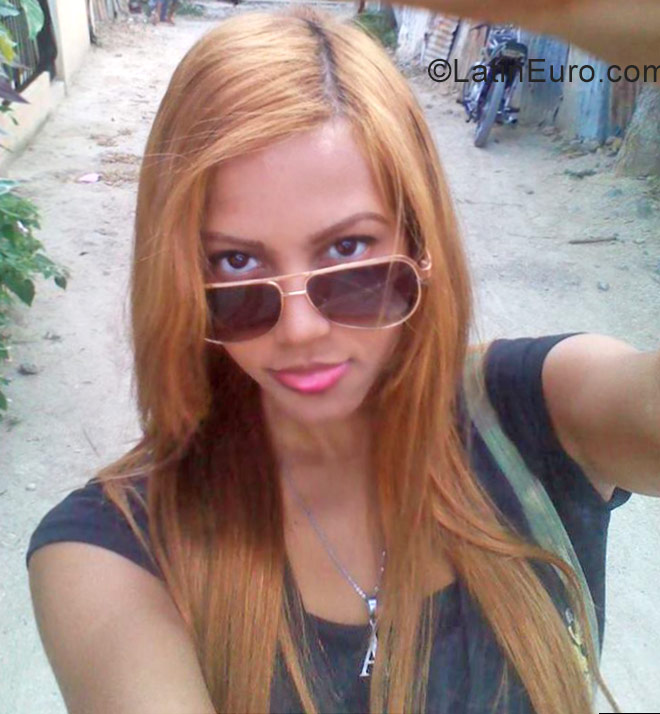 Date this pretty Dominican Republic girl Diomaira from Higuey DO31641