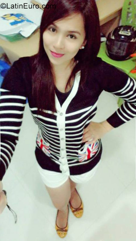 Date this gorgeous Philippines girl Andrada from Iloilo City PH998