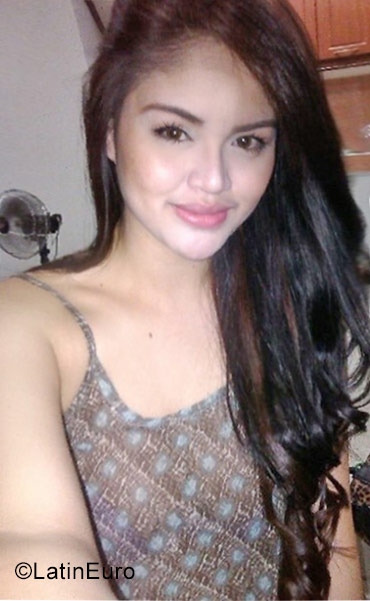 Date this young Philippines girl Niel from Valencia PH1002