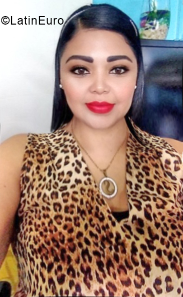 Date this hot Honduras girl Karina from Tegucigalpa HN2659