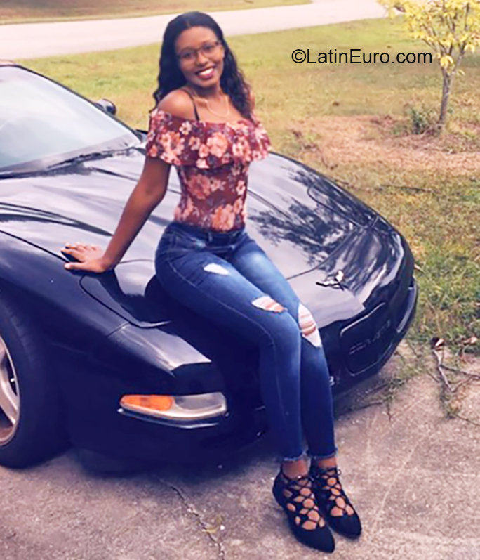Date this young Jamaica girl Unique from Kingston US20405