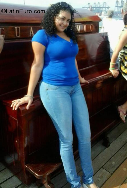 Date this passionate Panama girl Witney from Panama Oeste PA1233
