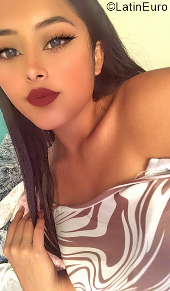 Date this charming Mexico girl Cynthia from Mexico City MX2517