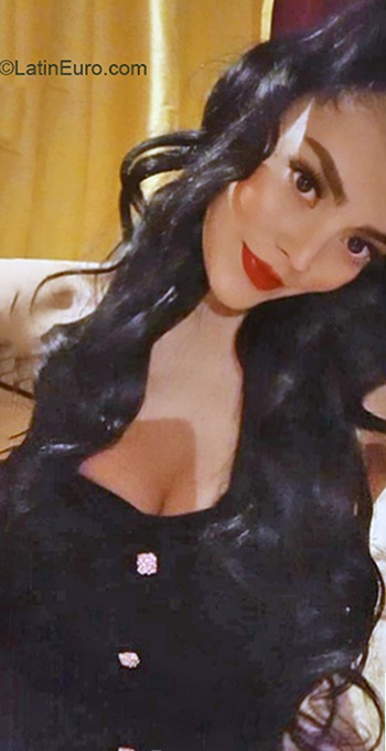 Date this athletic Mexico girl Areli from Mexico City MX2531