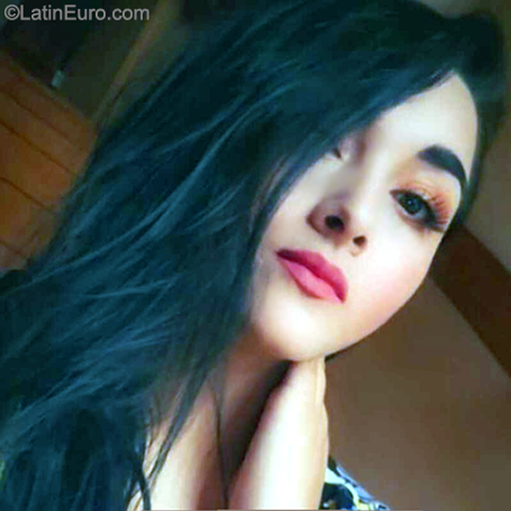 Date this fun Colombia girl Sandra from MANIZALES CO31541