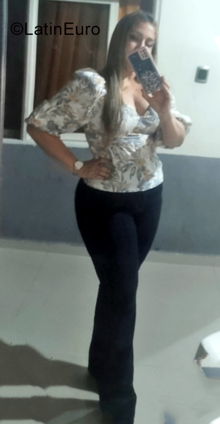 Date this lovely Colombia girl Jessica from Cali CO31655