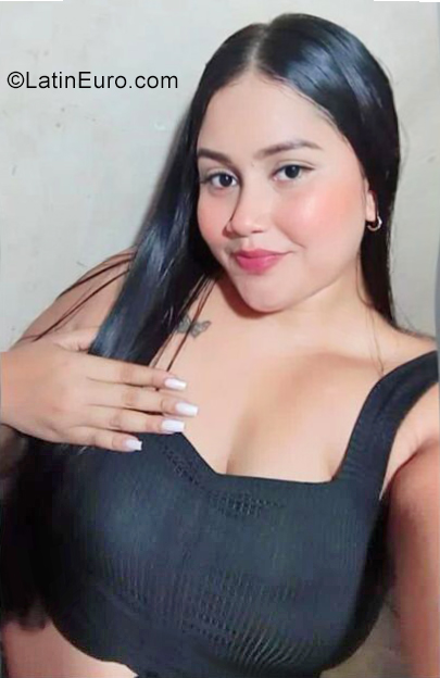 Date this fun Colombia girl Fabiola from Bogota CO31707
