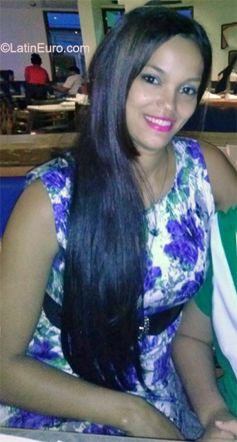Date this beautiful Dominican Republic girl Rose from Santo Domingo DO40856
